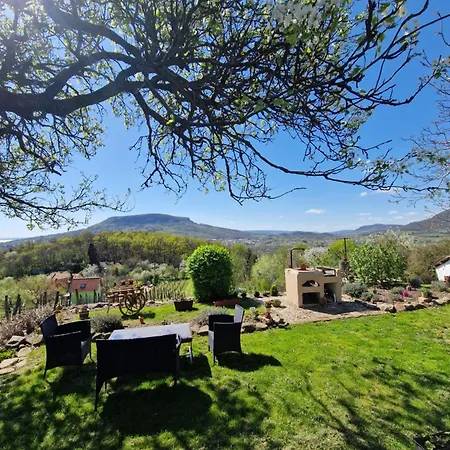 100 Eves Preshaz Ferienhaus