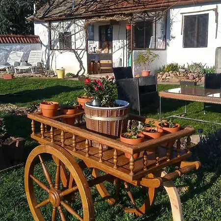 100 Eves Preshaz Ferienhaus