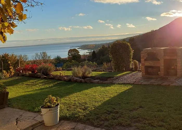 Holiday home 100 Eves Preshaz