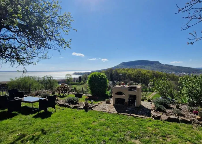 100 Eves Preshaz * Badacsonyörs